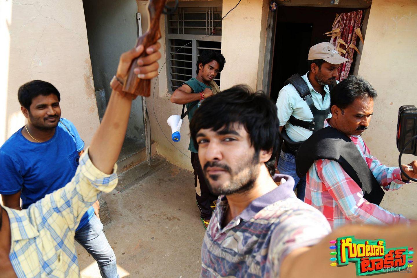 Guntur Talkies Movie working Stills