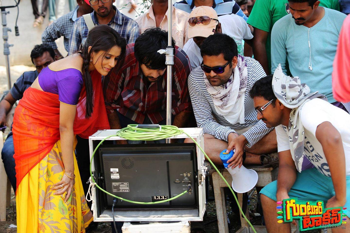 Guntur Talkies Movie working Stills