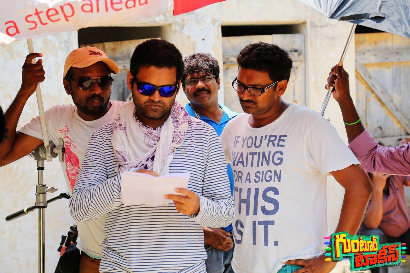 Guntur Talkies Movie working Stills
