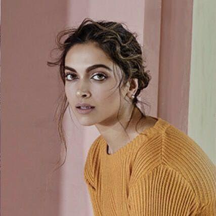 Deepika Padukone: 90 Rare & Unseen Photos Collection!