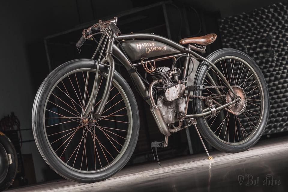 Harley Davidson vintage Bikes