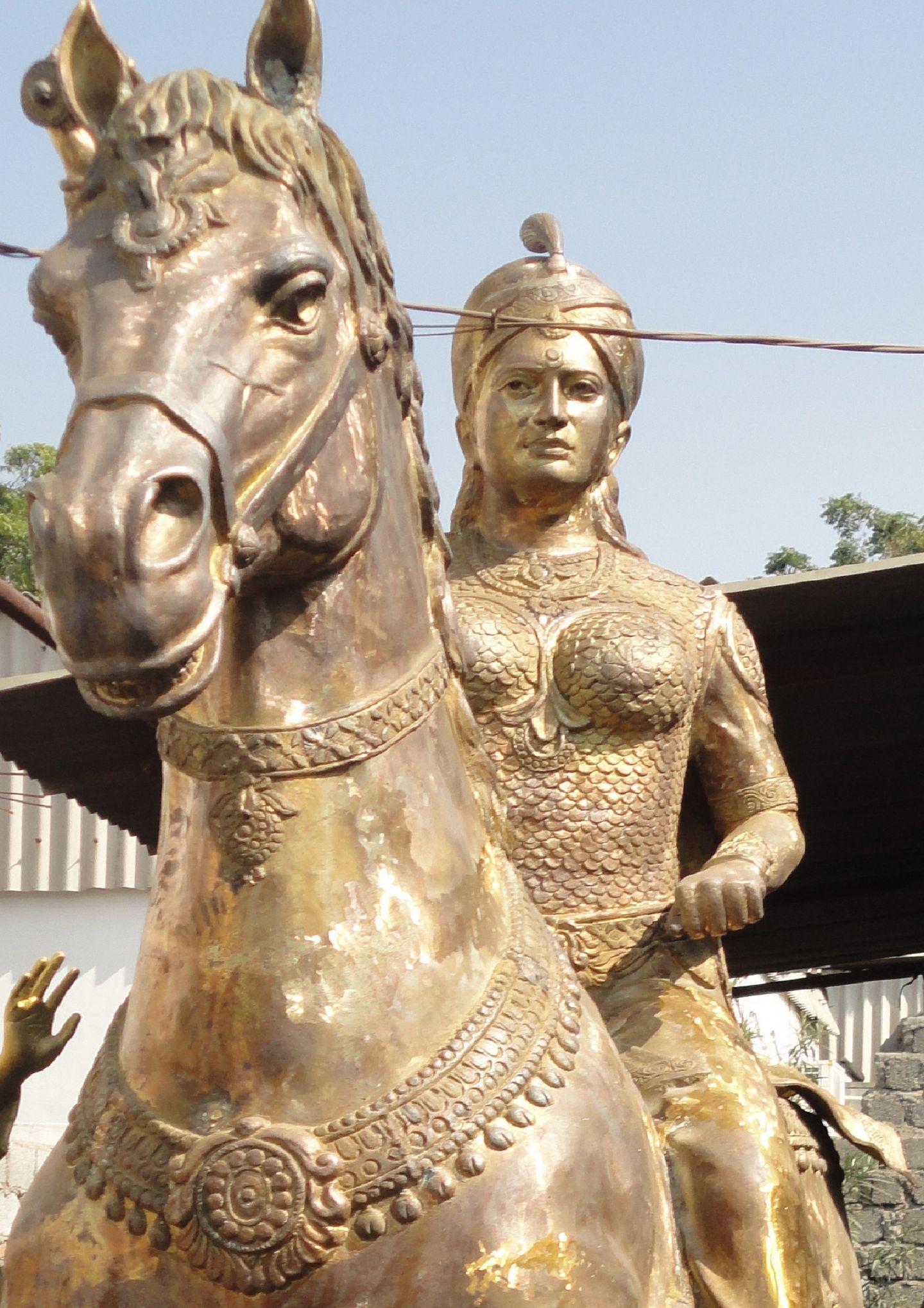 Historic village to host bronze statue of Rani Rudrama Devi