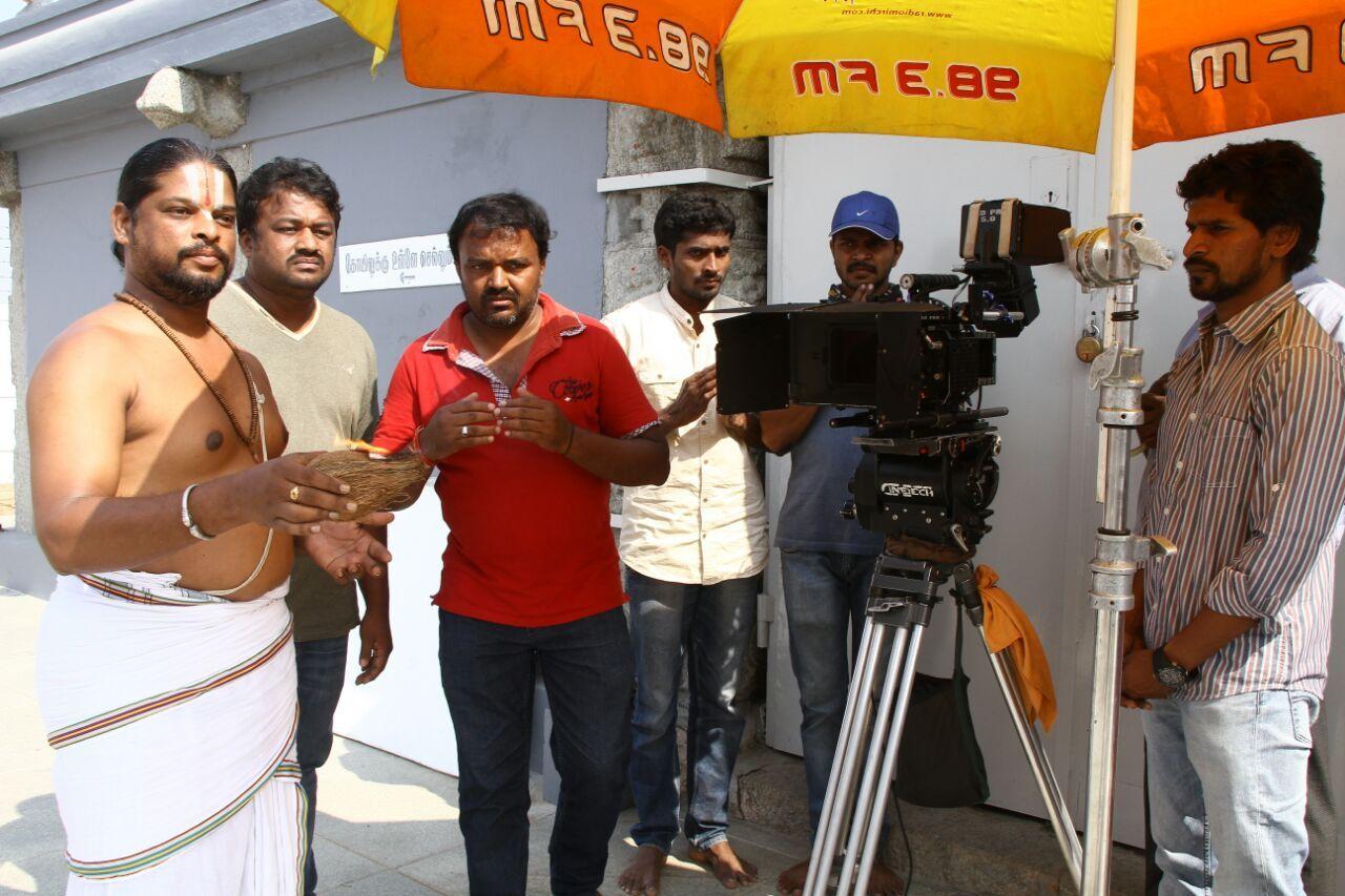 Idi Naa Love Story Working Stills