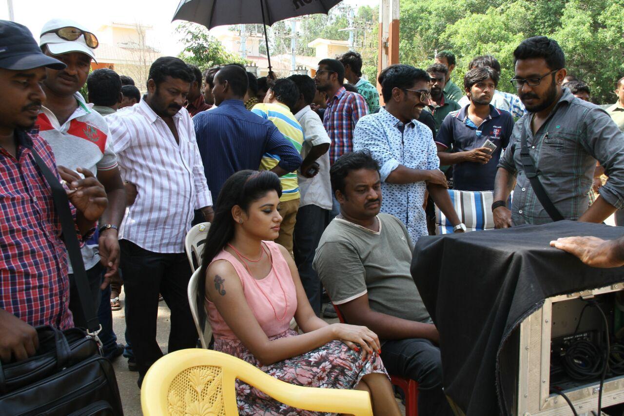 Idi Naa Love Story Working Stills