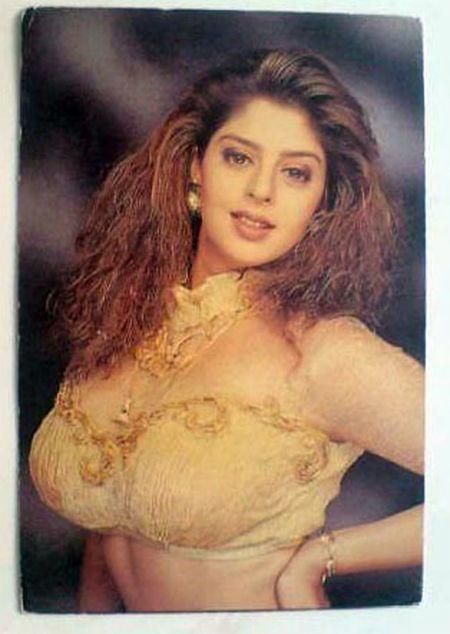 Nagma Nude Photos - Indian sexy actress Nagma Photos