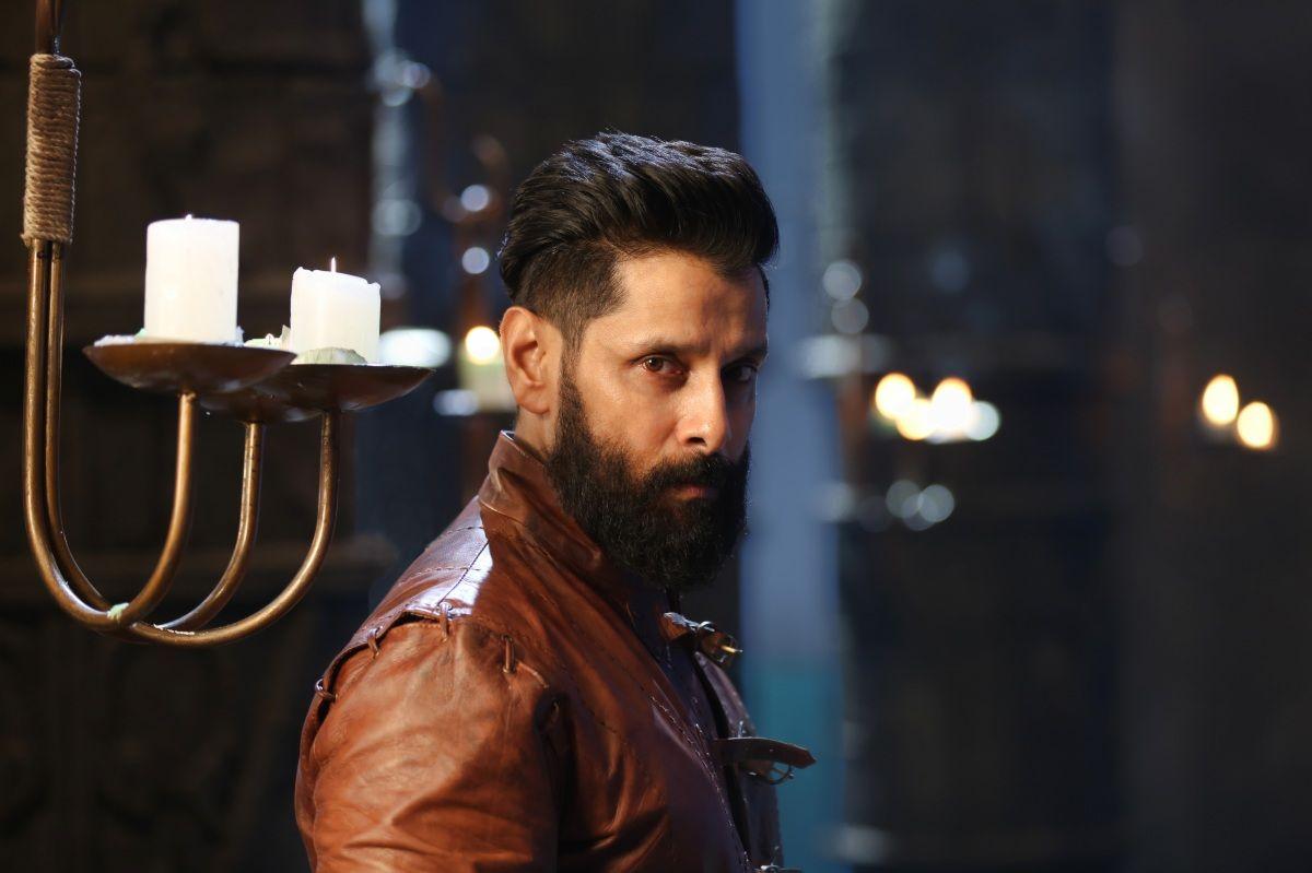 Irumugan Movie Latest Stills