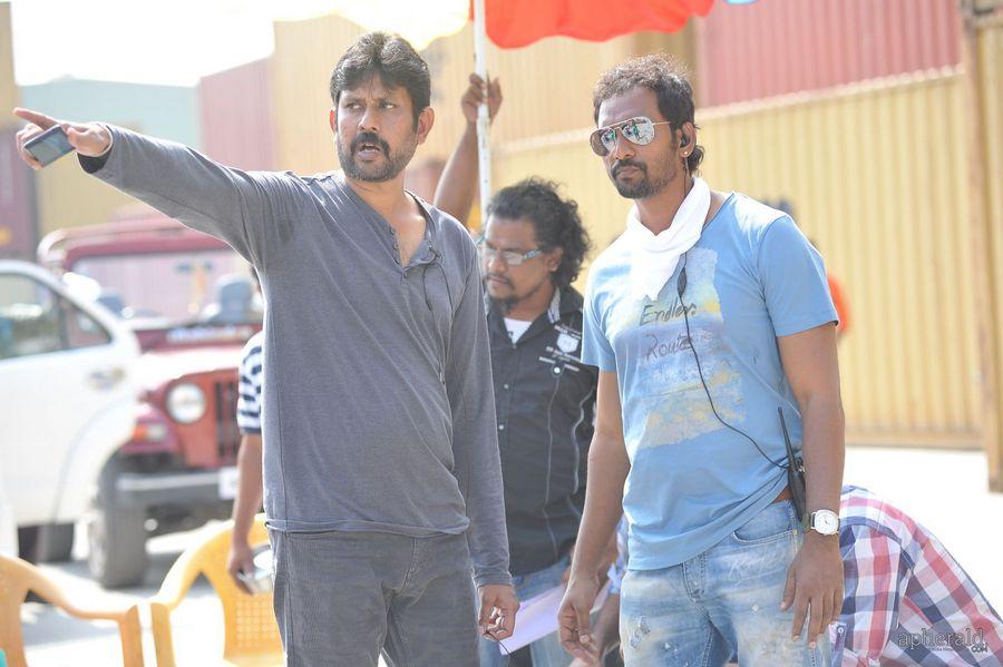 Jadoogadu Working Stills