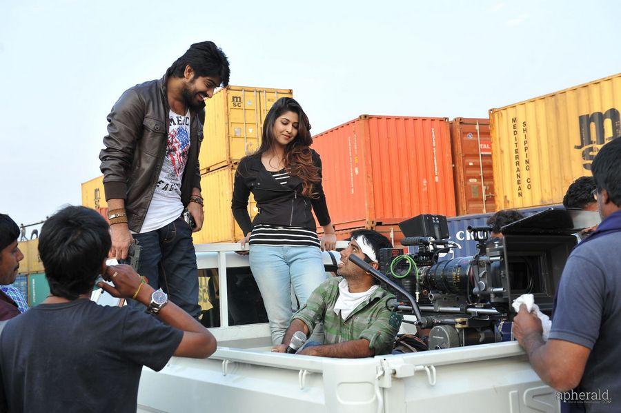 Jadoogadu Working Stills