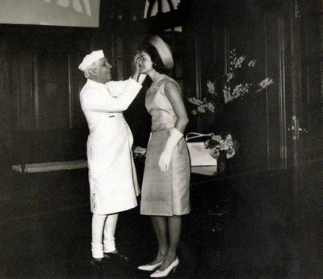 Unseen Nehru Rare images