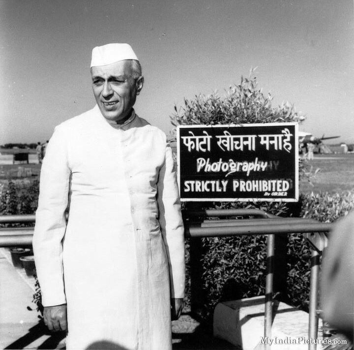 Unseen Nehru Rare images