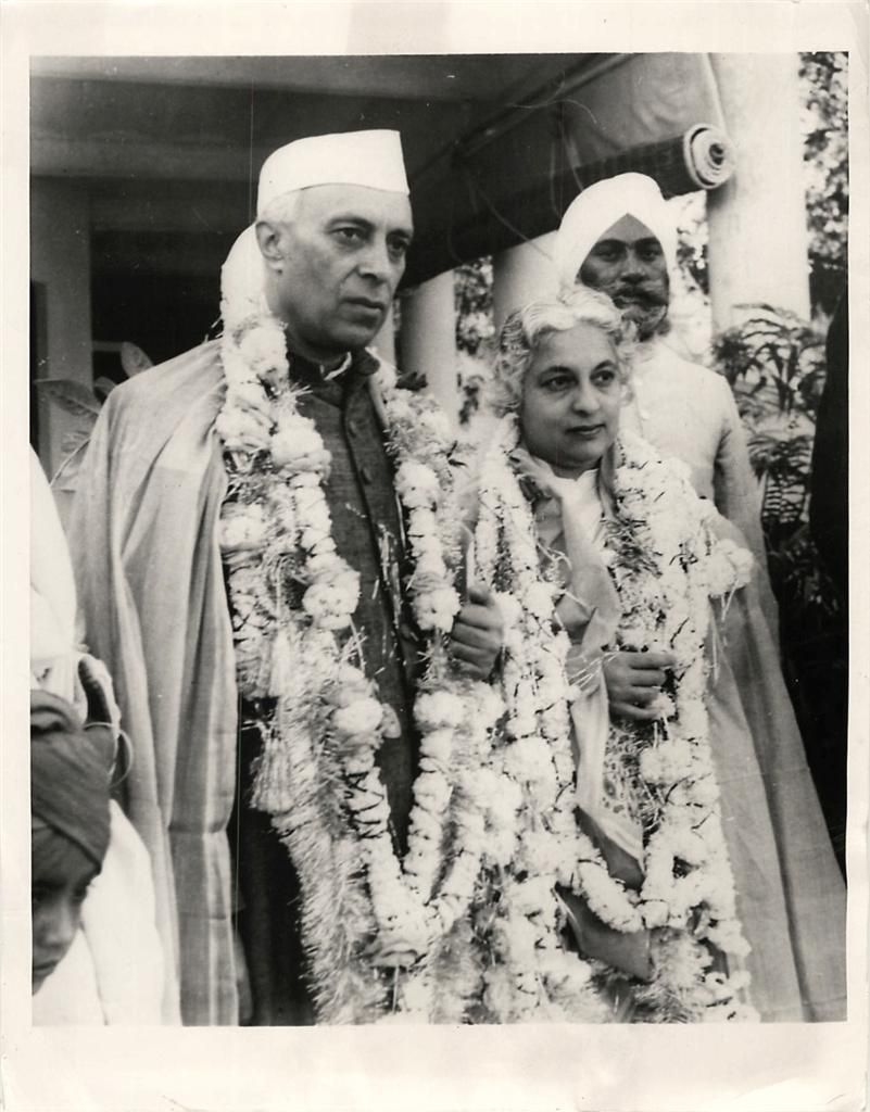 Unseen Nehru Rare images