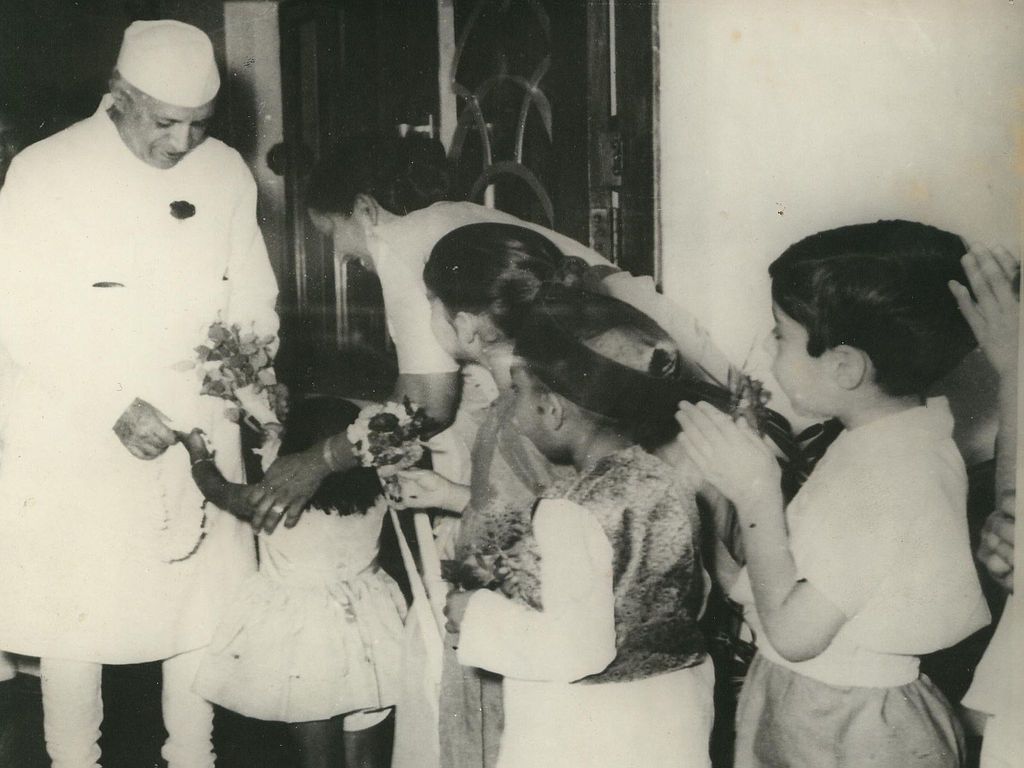 Unseen Nehru Rare images