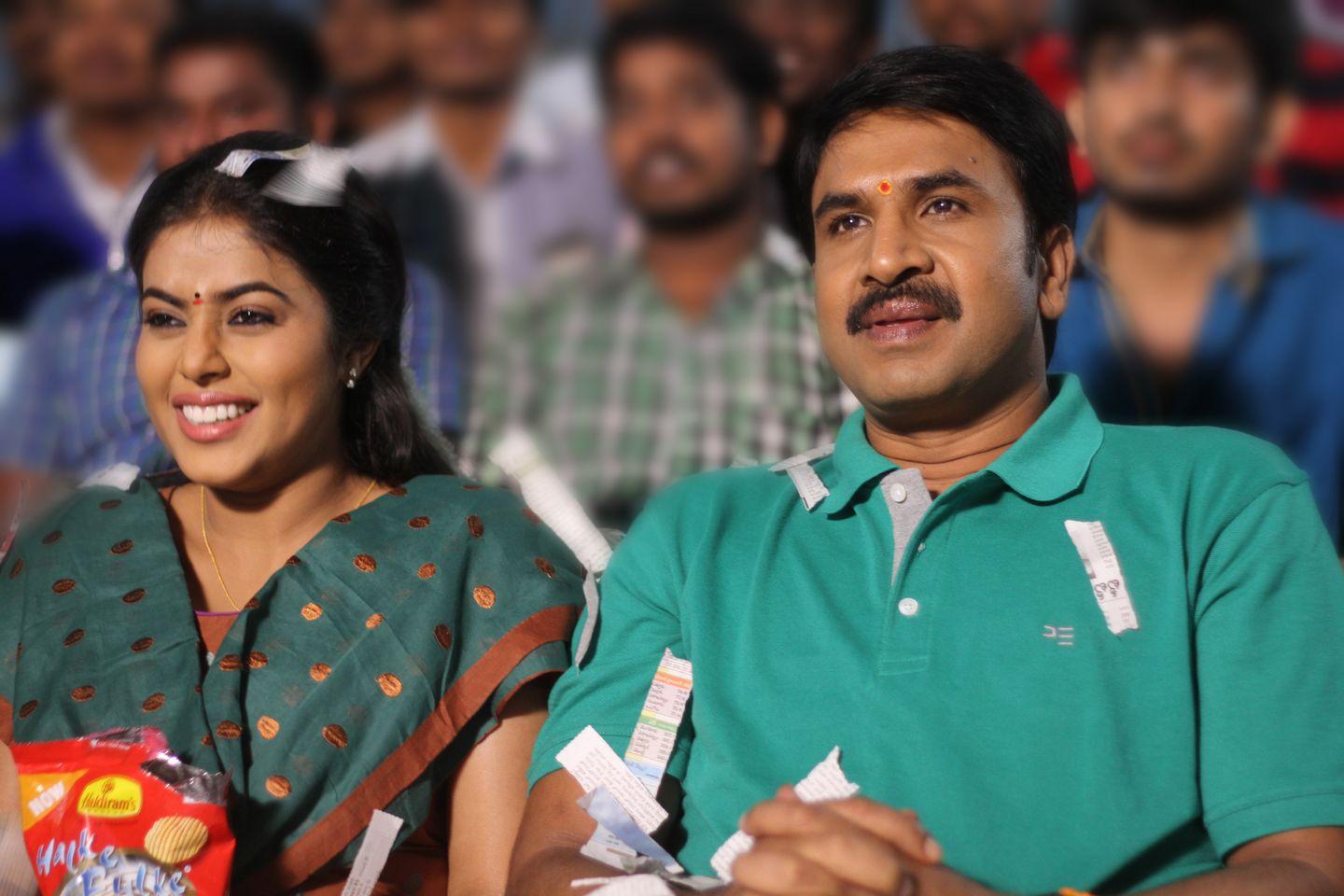 Jayammu Nischayammuraa Movie Stills