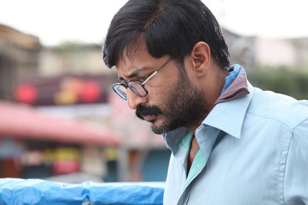 Kadikara Manithargal Movie Stills