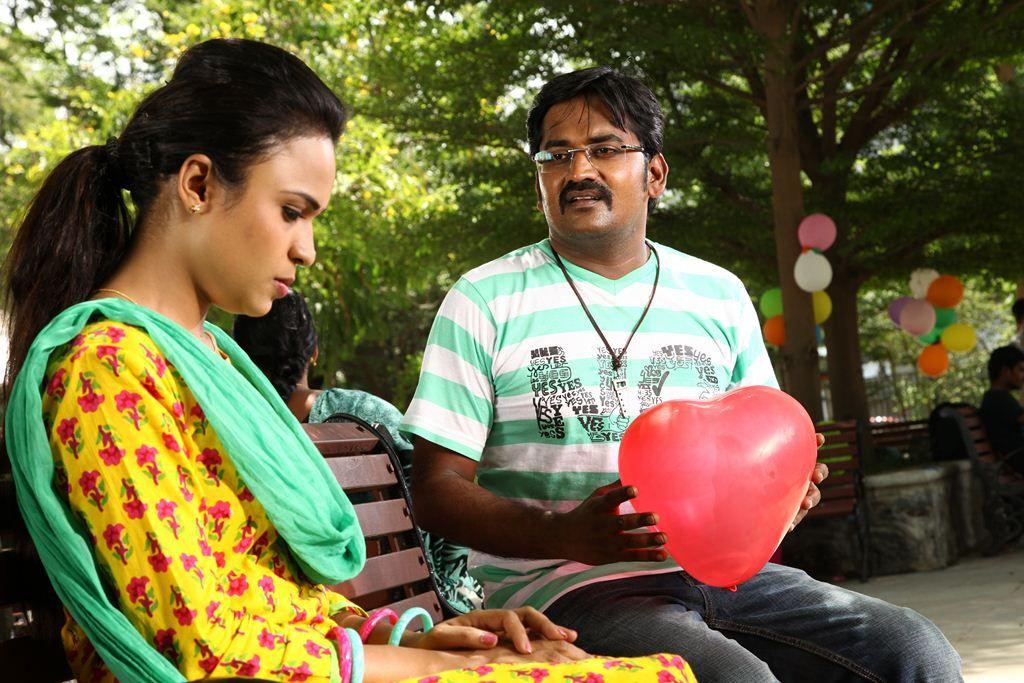 Kadikara Manithargal Movie Stills
