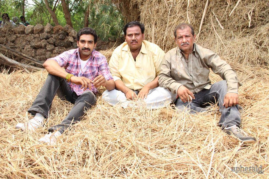 Kakateeyudu Movie Stills