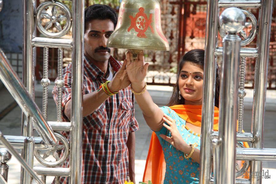 Kakateeyudu Movie Stills