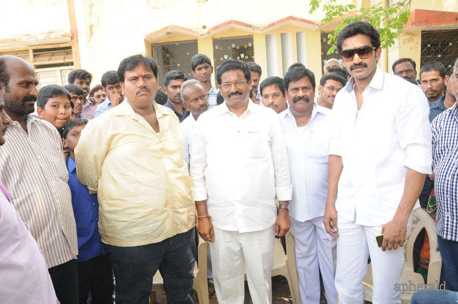 Kakateeyudu Movie Stills