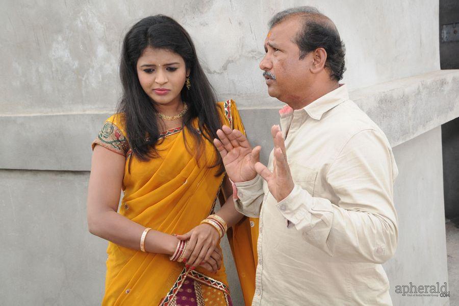 Kakateeyudu Movie Stills