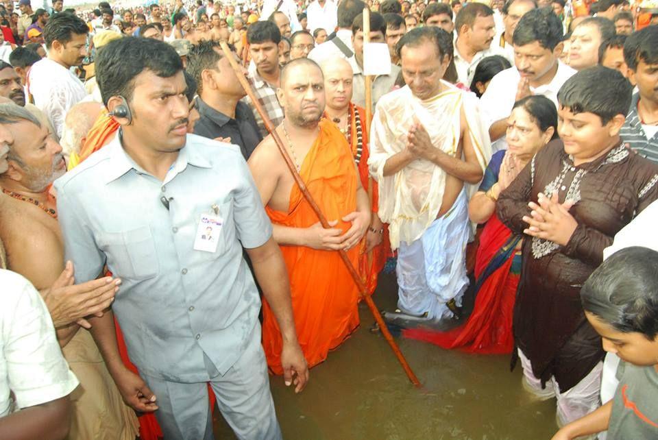 KCR at Godavari Maha Pushkaralu in Karimnagar district