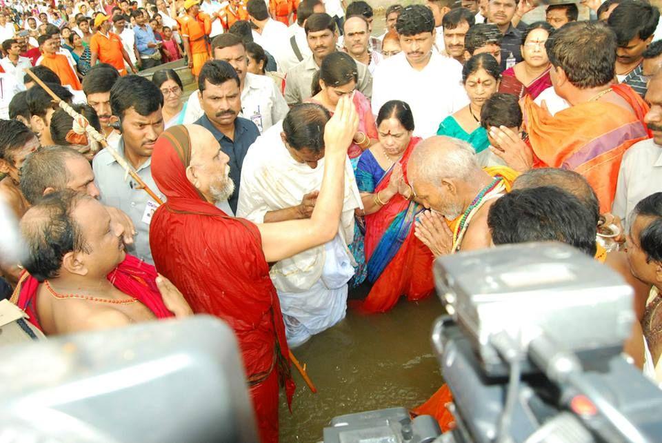 KCR at Godavari Maha Pushkaralu in Karimnagar district