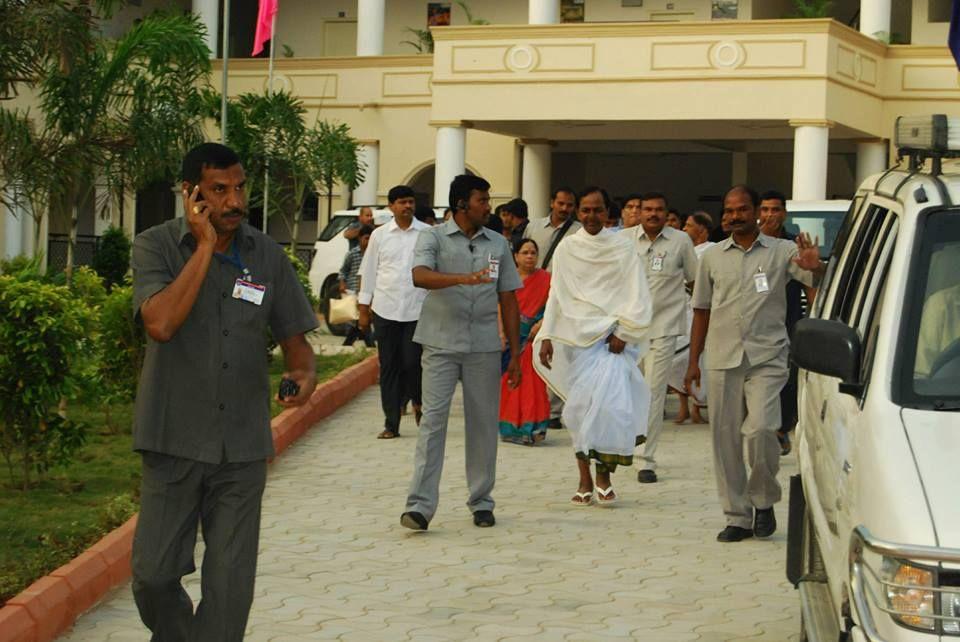 KCR at Godavari Maha Pushkaralu in Karimnagar district