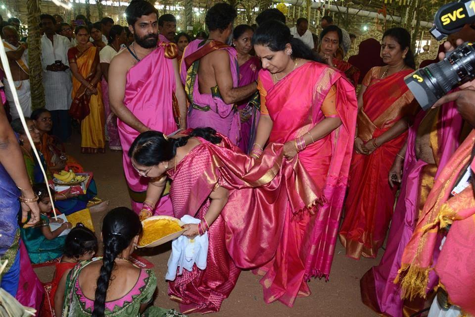  KCR Ayutha chandiyagam at kcr Farm house