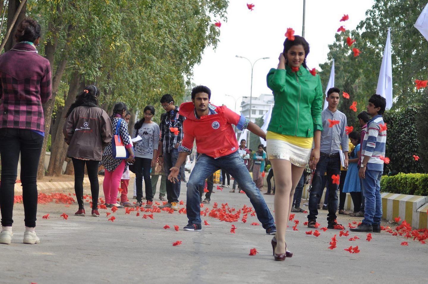 Krishnamma Kalipindi Iddarini Movie Stills