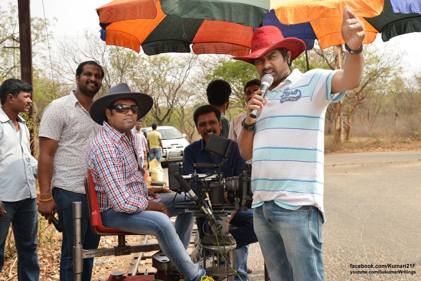 Kumari 21 F Movie Working Stills