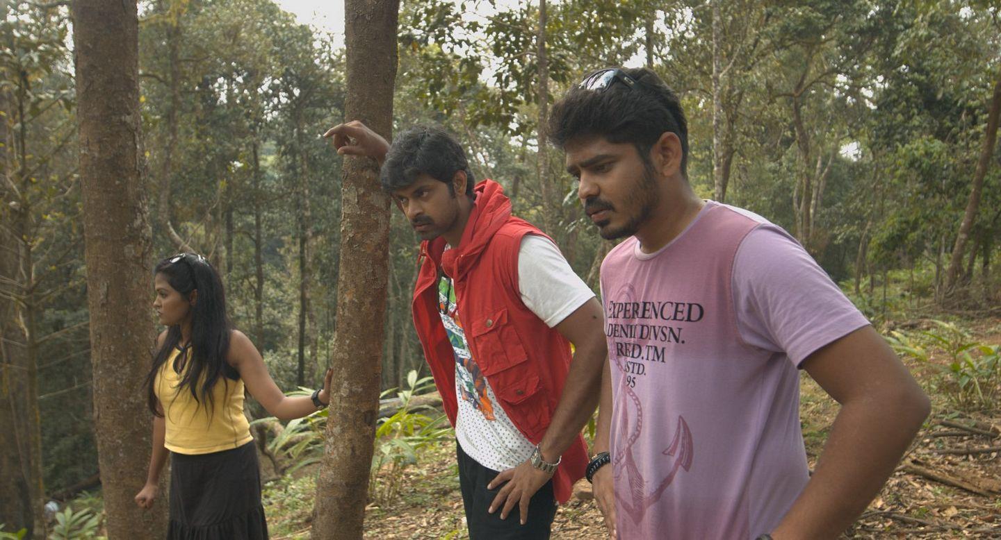 Kutram Nadanthathu Enna Movie Stills