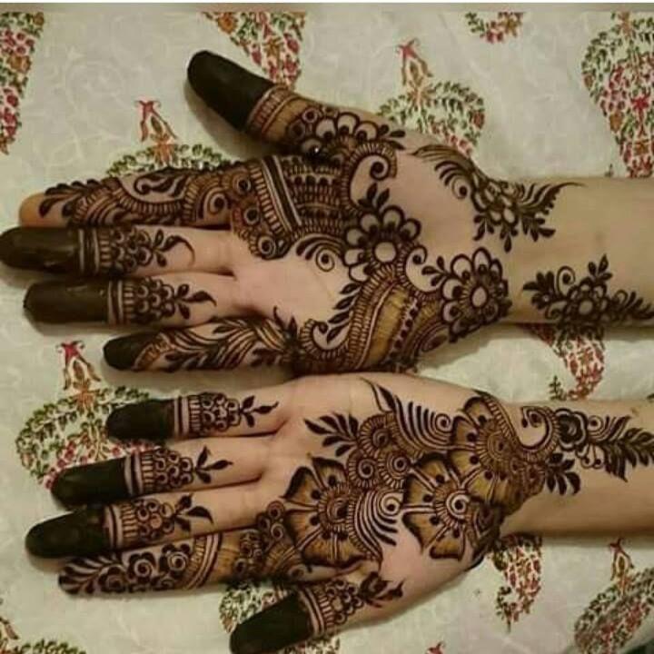 Latest Beautiful Mehendi Designs Photos