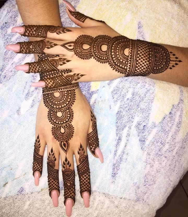 Latest Beautiful Mehendi Designs Photos