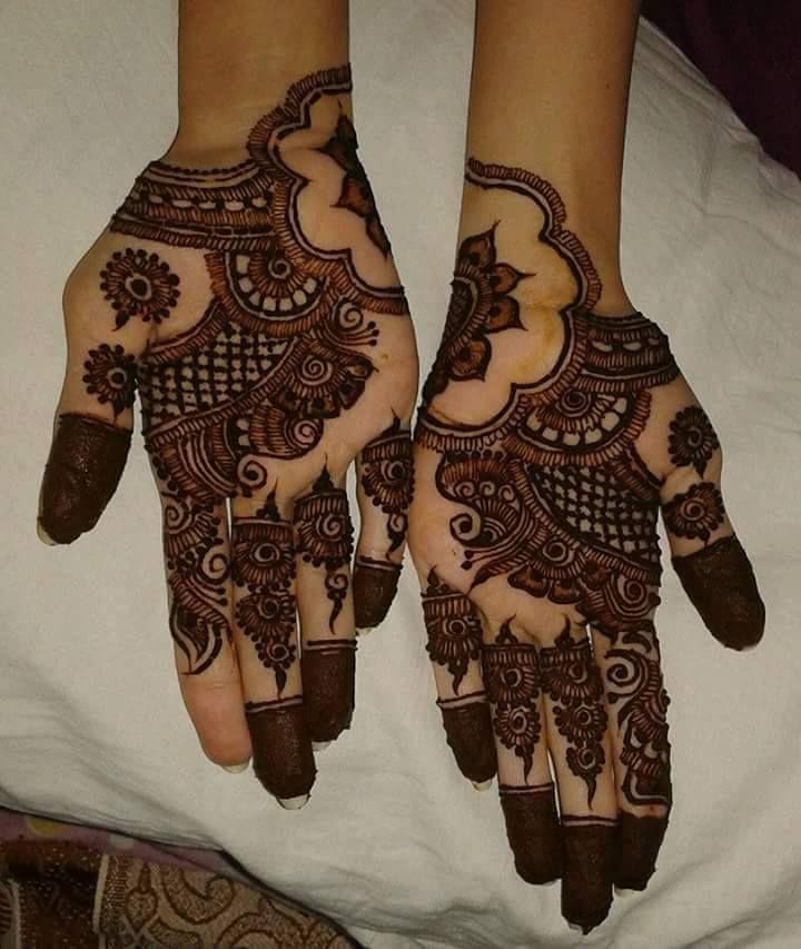 Latest Beautiful Mehendi Designs Photos
