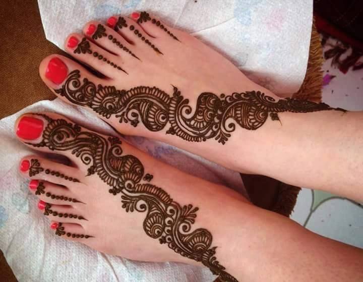 Latest Beautiful Mehendi Designs Photos