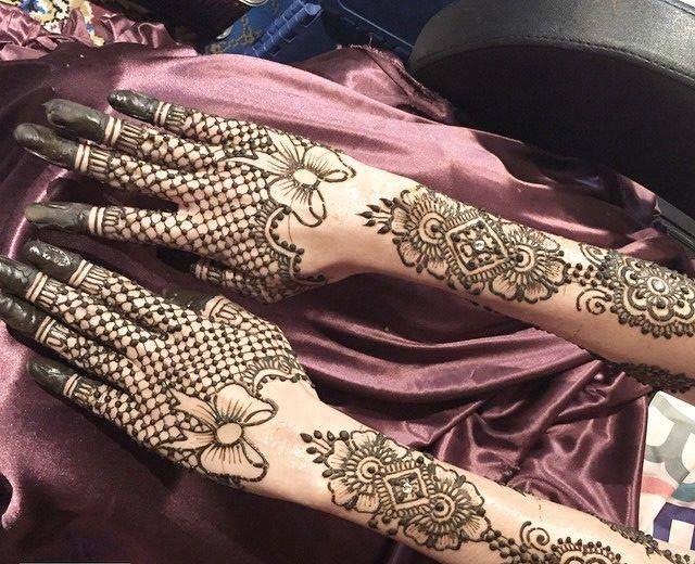 Latest Beautiful Mehendi Designs Photos