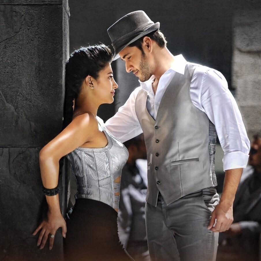 Latest Stills of Srimanthudu