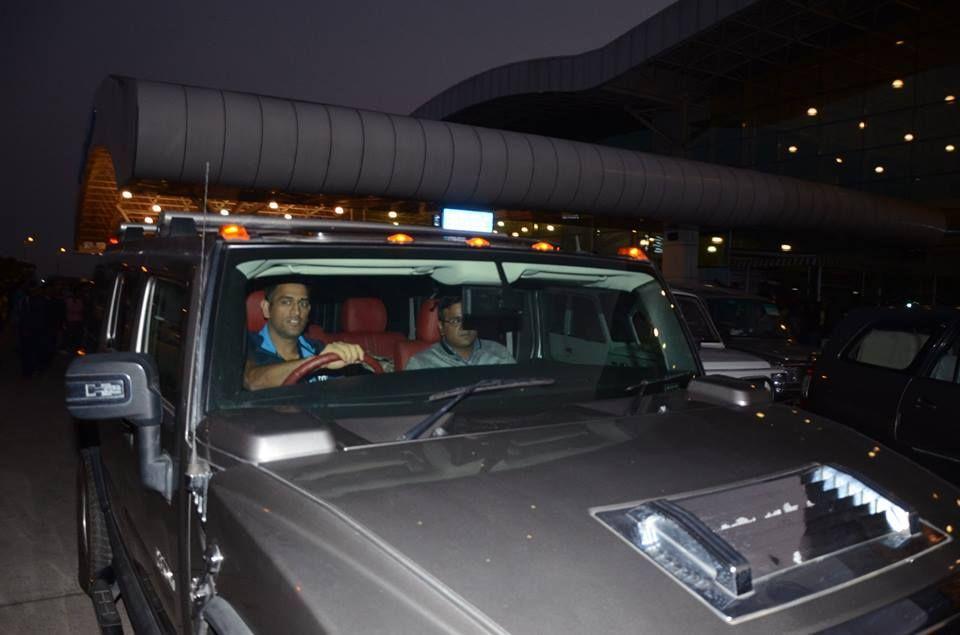 Mahender Singh Dhoni Rare Pics