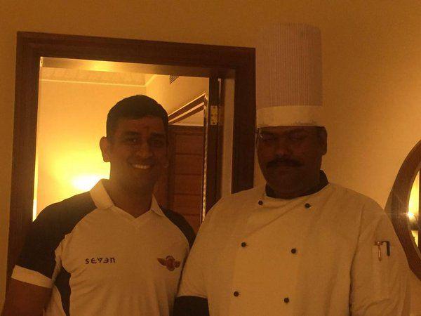 Mahender Singh Dhoni Rare Pics