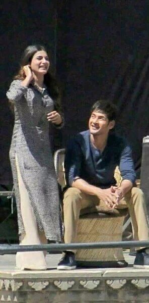 Mahesh & Samantha Spotted at Brahmotsavam Movie Set Photos