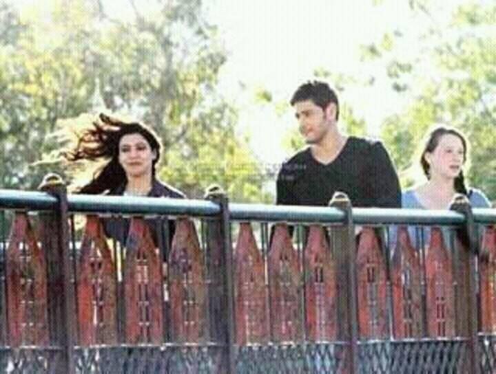 Mahesh & Samantha Spotted at Brahmotsavam Movie Set Photos