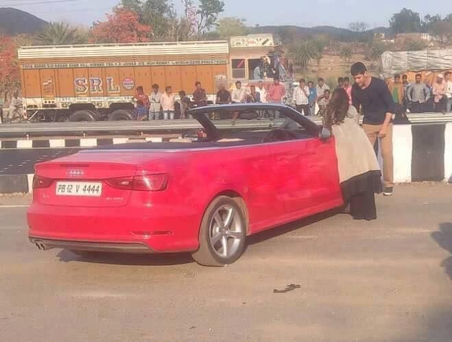 Mahesh & Samantha Spotted at Brahmotsavam Movie Set Photos