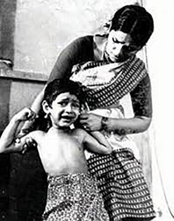 Unseen Photos Collections of Mahesh Babu Childhood