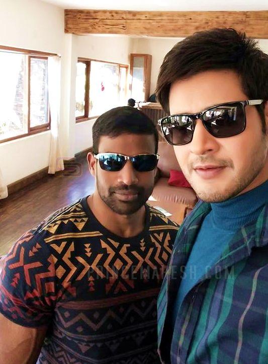 Mahesh Babu Photos At  Brahmotsavam Movie Sets 