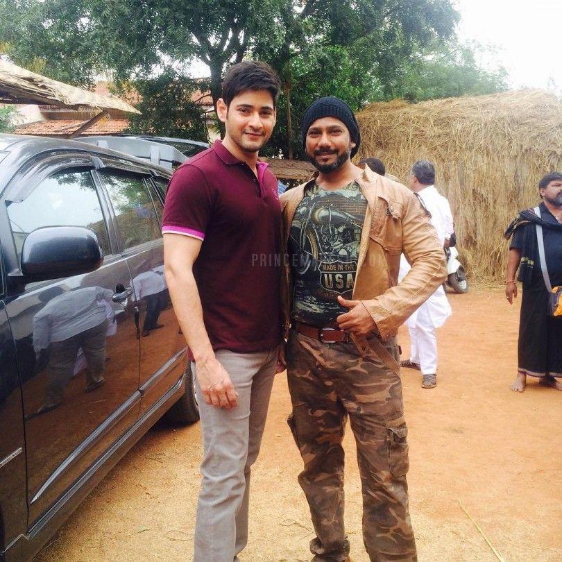 Mahesh Babu Photos At  Brahmotsavam Movie Sets 