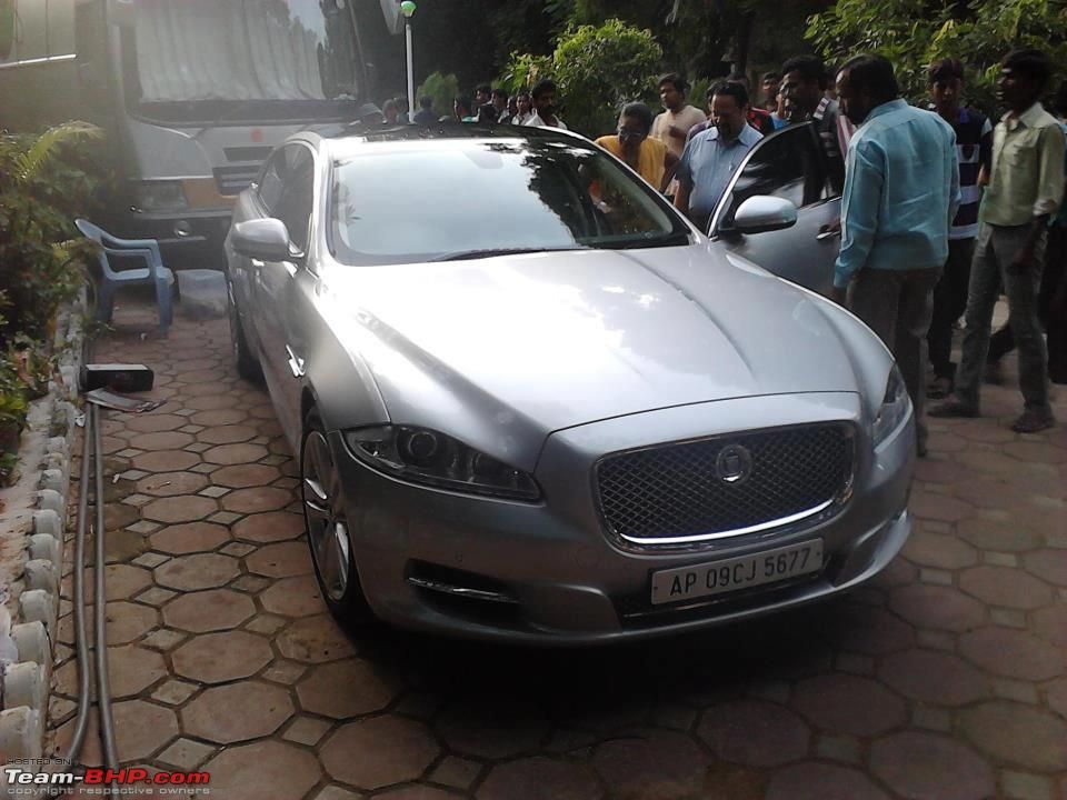 Prince Mahesh Babu Unseen Vanity Vehicle Photos