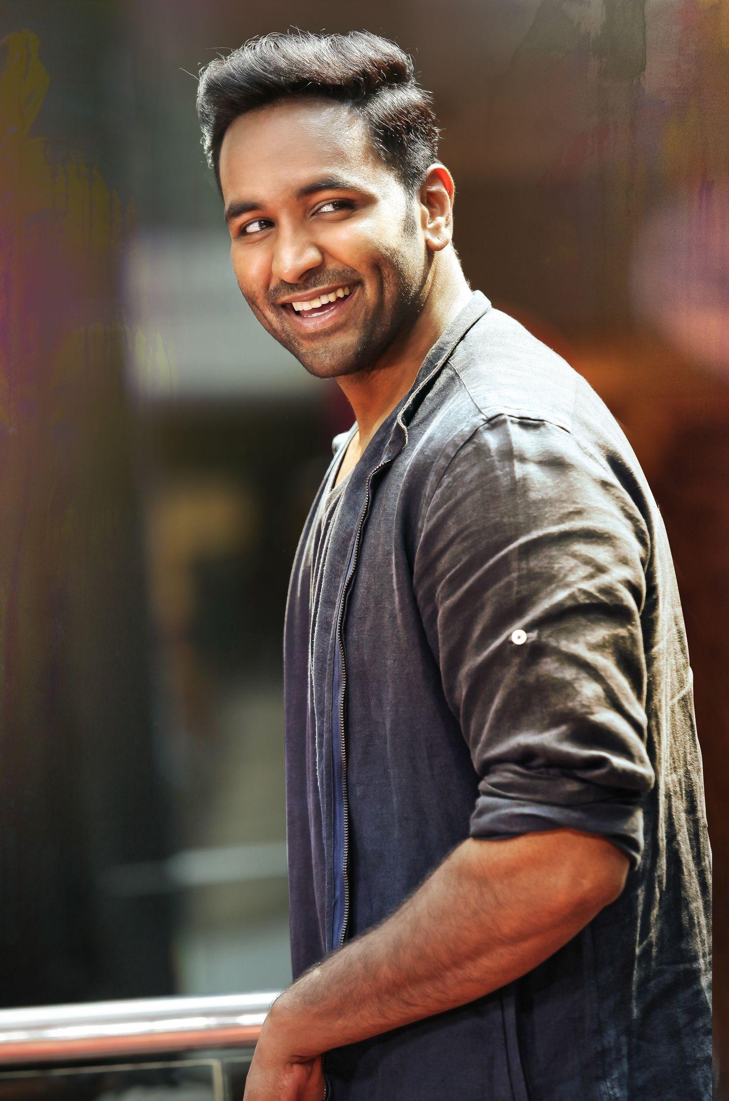 Manchu Vishnu Sarada First Look Stills