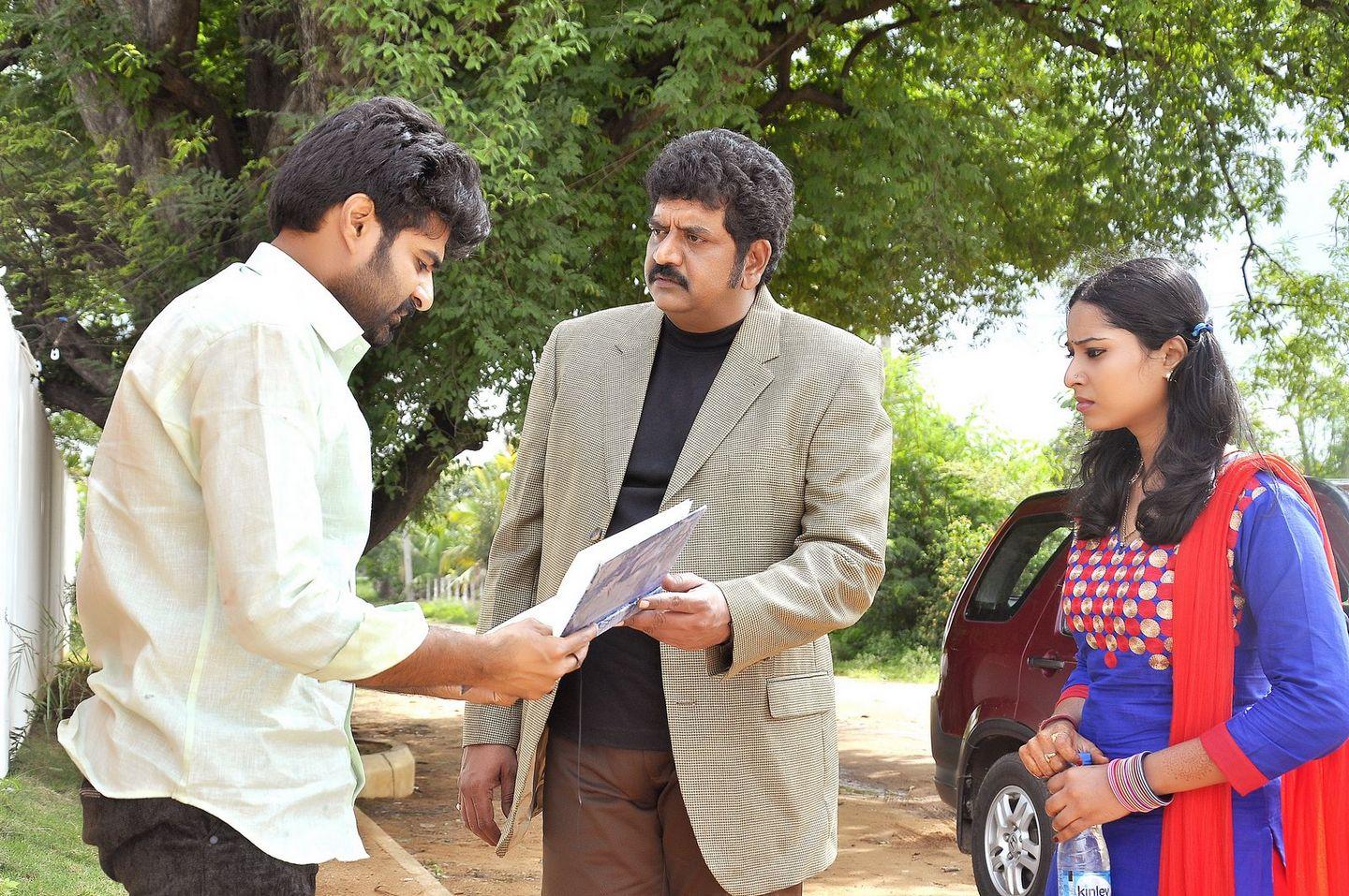Mounam Movie Photos