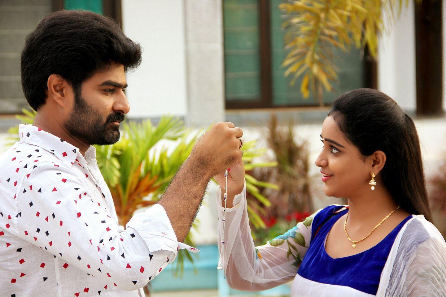 Mounam Movie Photos