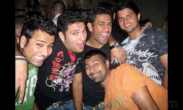 MS Dhoni Rare & Unseen Photos