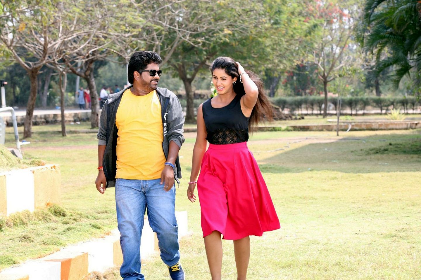 Naa Hrudayam Oogisalade Movie Stills